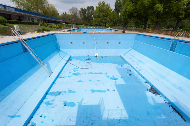 Best Flood restoration services  in Hamilton, OH
